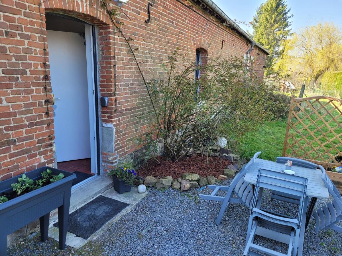 Apartamento Bienvenue du côté de chez nous Wignehies Exterior foto