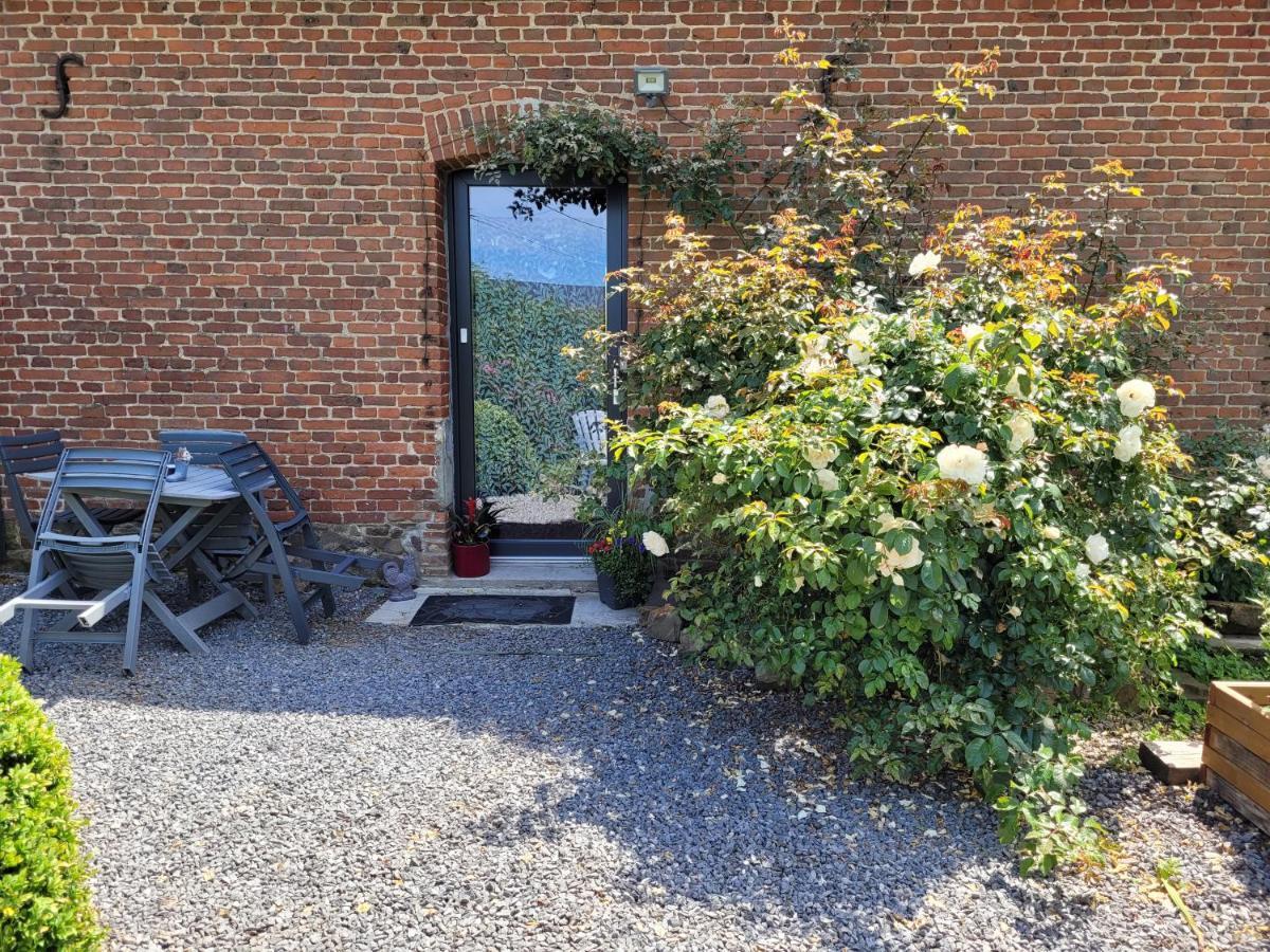Apartamento Bienvenue du côté de chez nous Wignehies Exterior foto